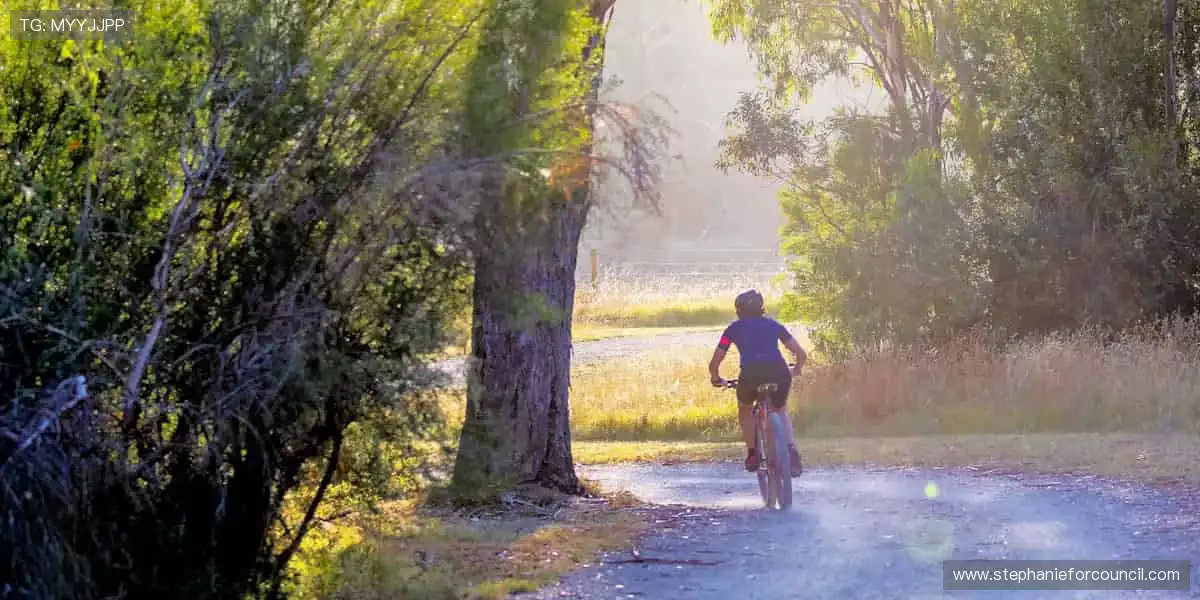「运动装备黑科技，让你的每一步都更专业！🛡️点击选购，开启高效训练！」